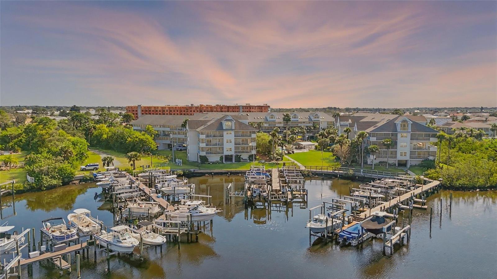 5567 Sea Forest Dr, New Port Richey, FL 34652