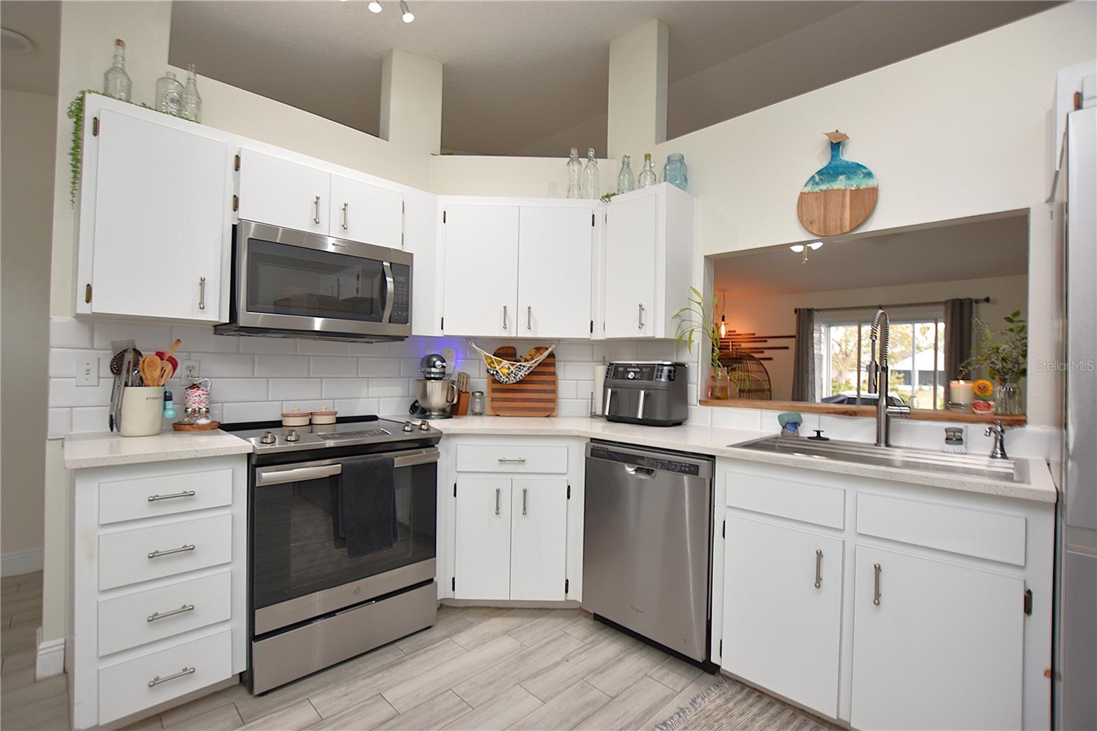 2022 Hatteras Pt, Lakeland, FL 33813 photo