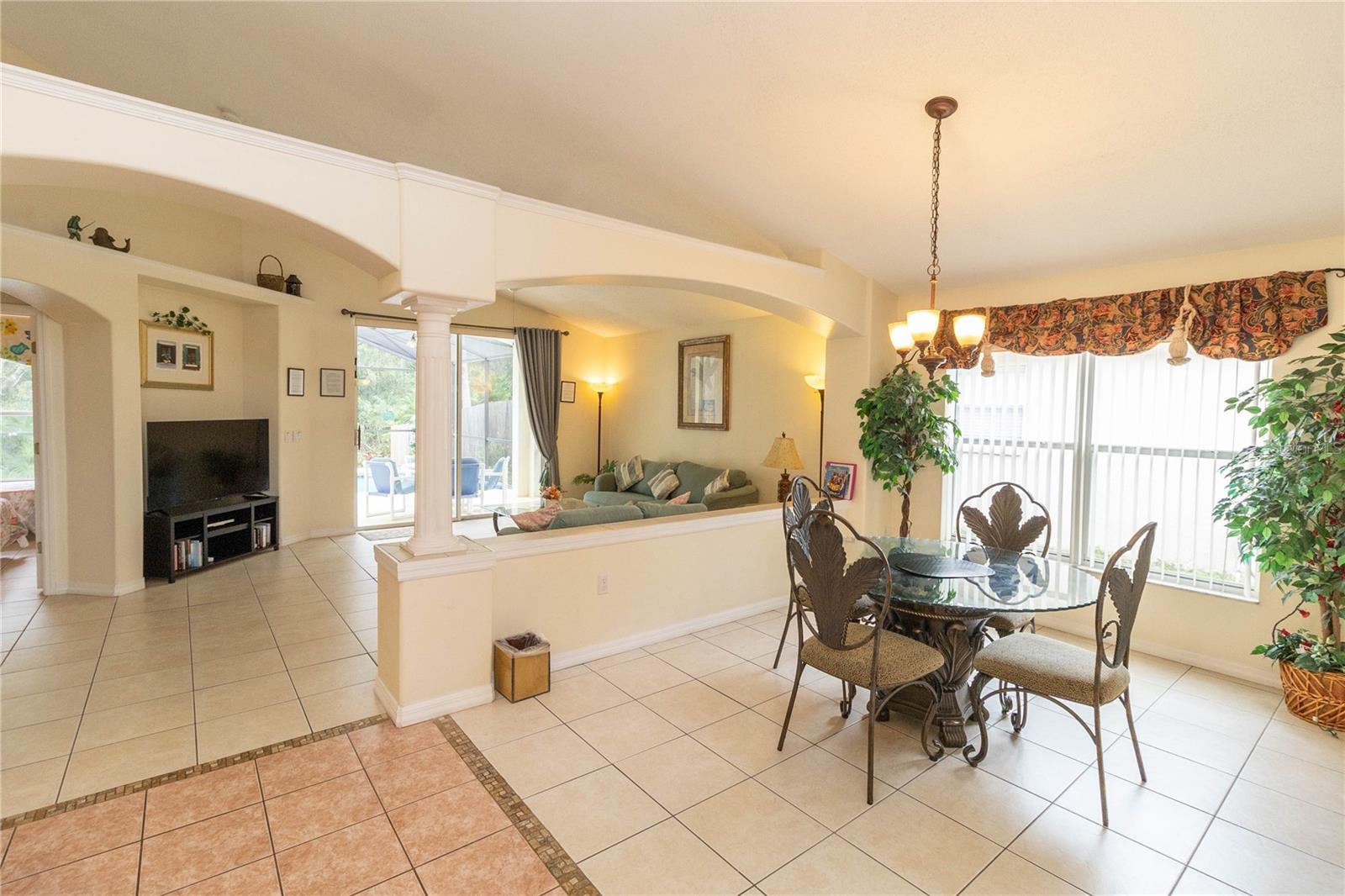 4626 Eagle Peak Dr, Kissimmee, FL 34746 photo