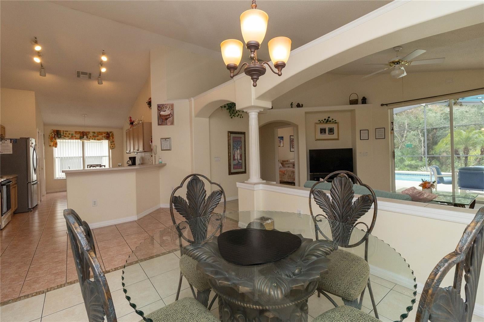 4626 Eagle Peak Dr, Kissimmee, FL 34746 photo