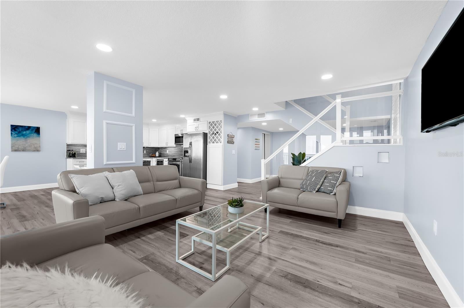1380 Gulf Blvd #PENTHOUSE 5, Clearwater Beach, FL 33767 photo