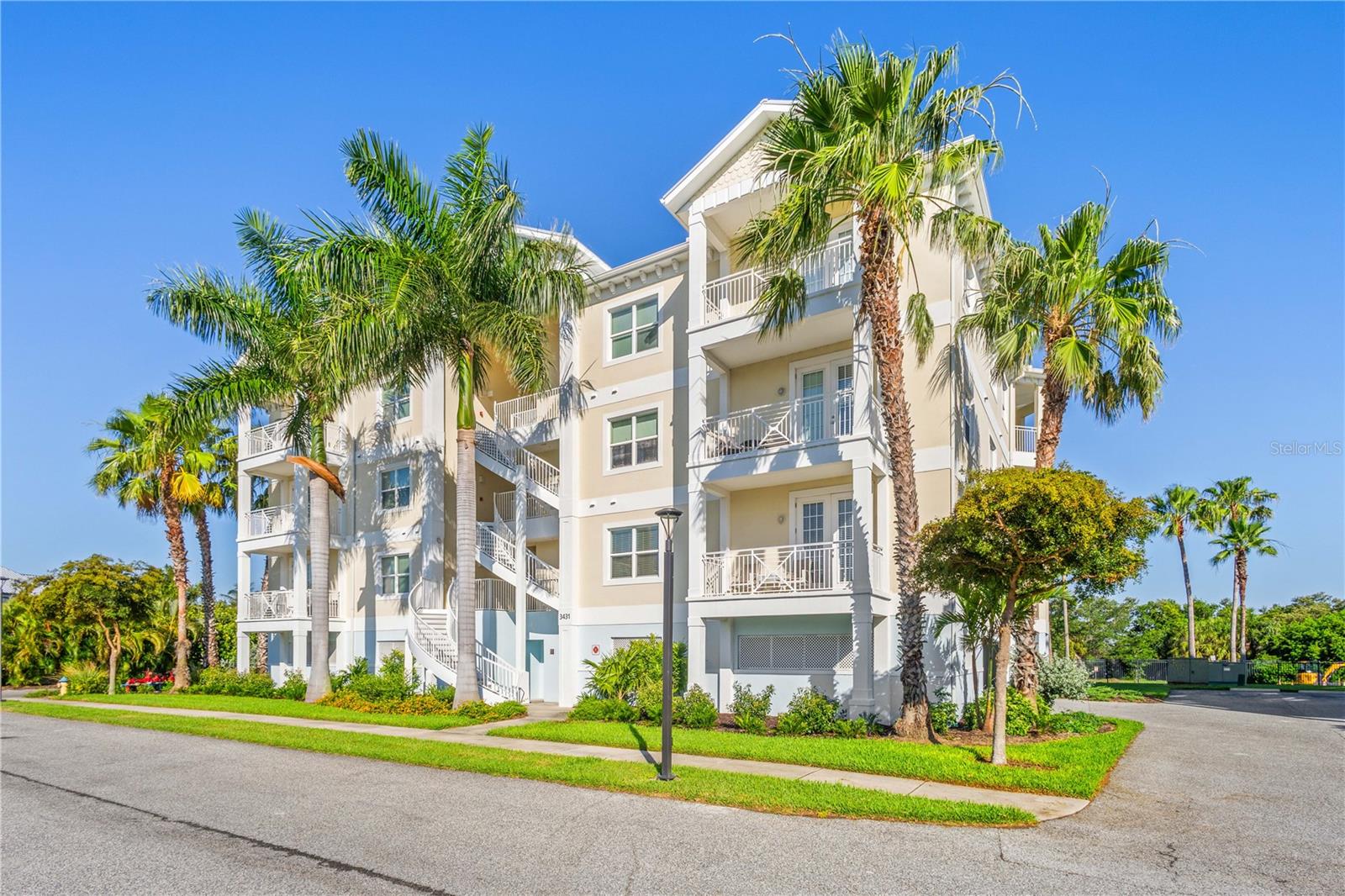 3431 79 Street Cir, Bradenton, FL 34209