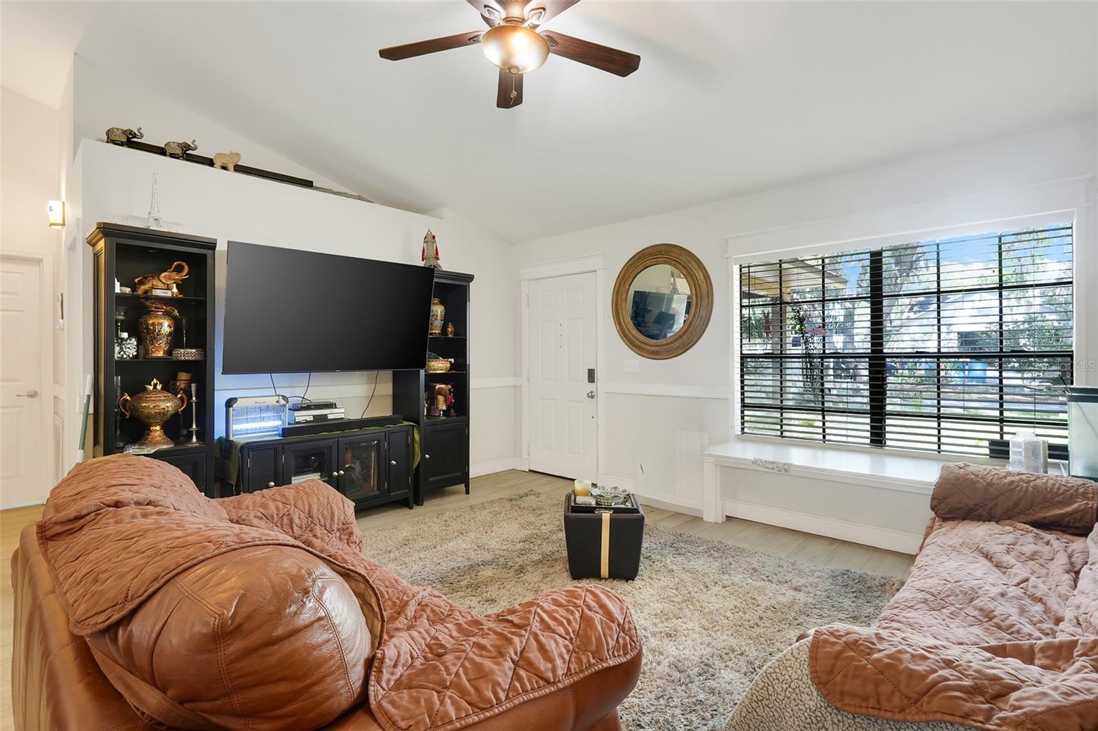 207 Howard Ct, Mascotte, FL 34753 photo