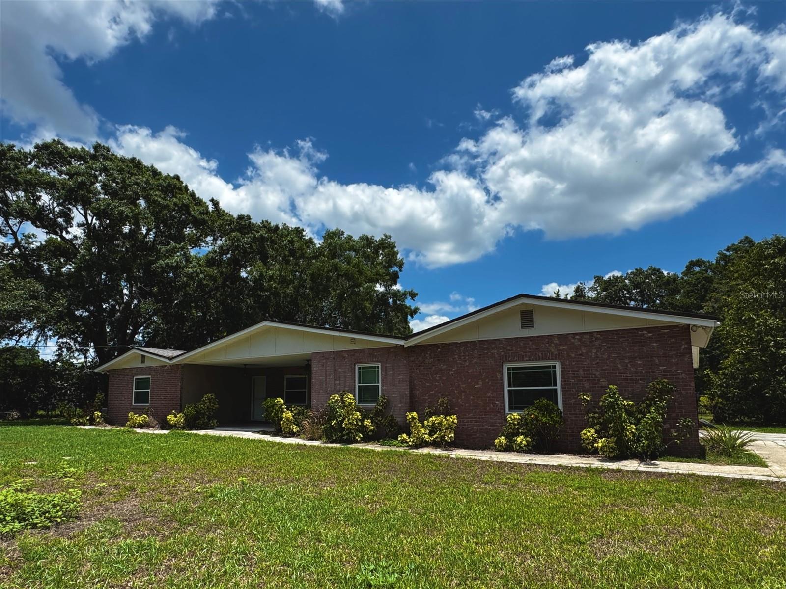 3419 Pearson Rd, Valrico, FL 33596 photo