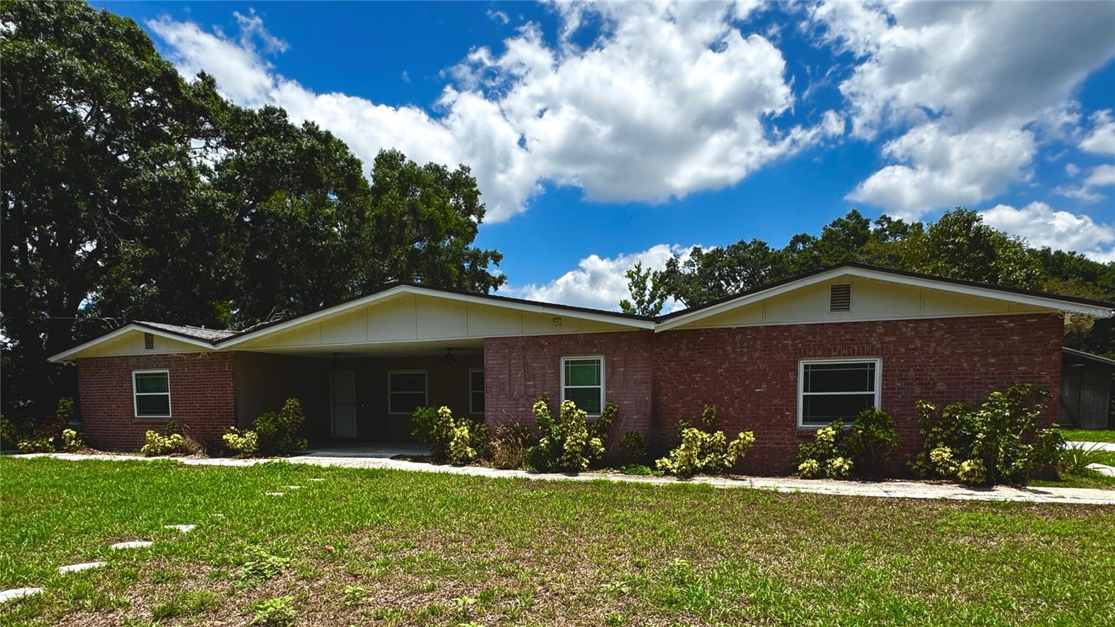 3419 Pearson Rd, Valrico, FL 33596