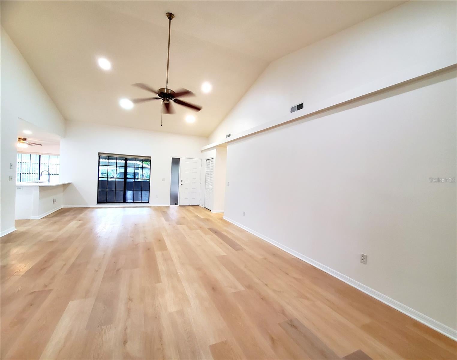 2053 Villa Terrace, Clearwater, FL 33763 photo
