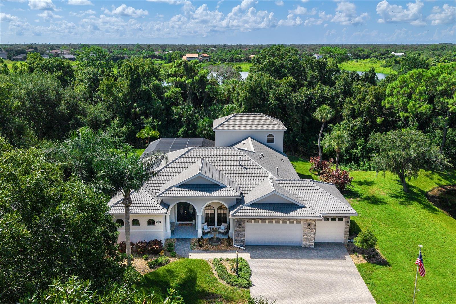 6410 Butlers Crest Dr, Bradenton, FL 34203 photo