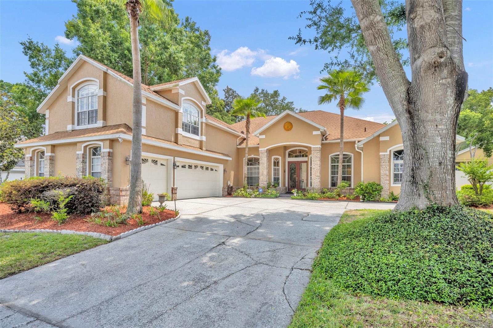 2518 Emerald Tree Ln, Apopka, FL 32712