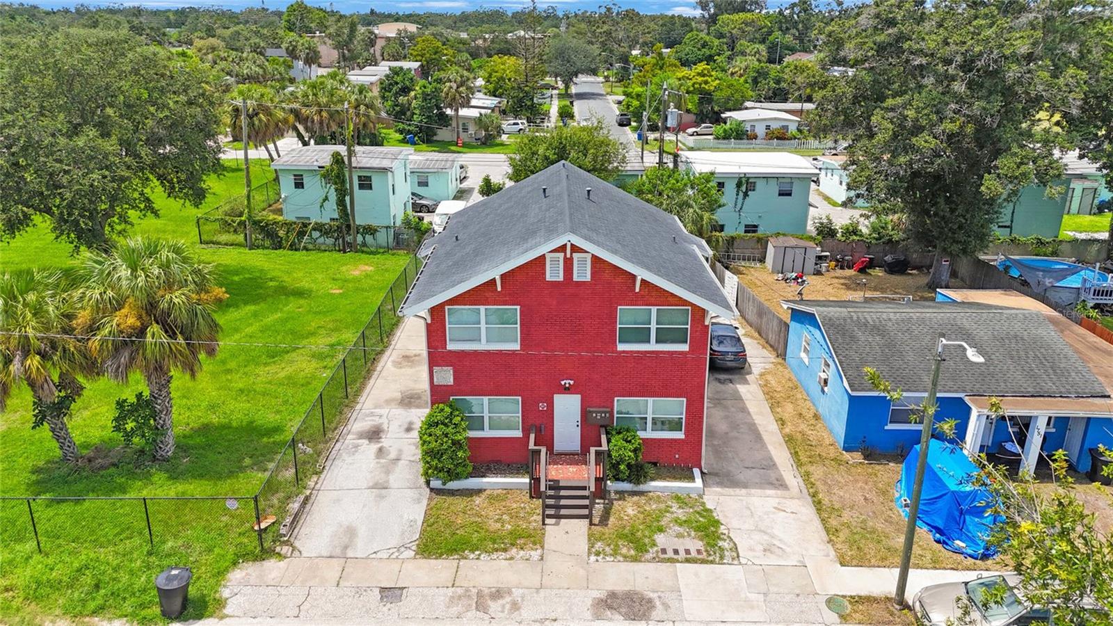 1761 19 St, Saint Petersburg, FL 33712 photo