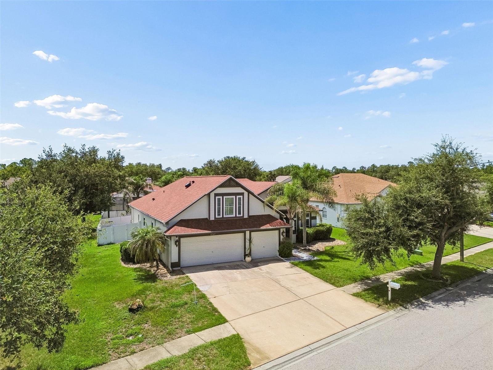 5737 Wynstone Ln, Zephyrhills, FL 33541 photo