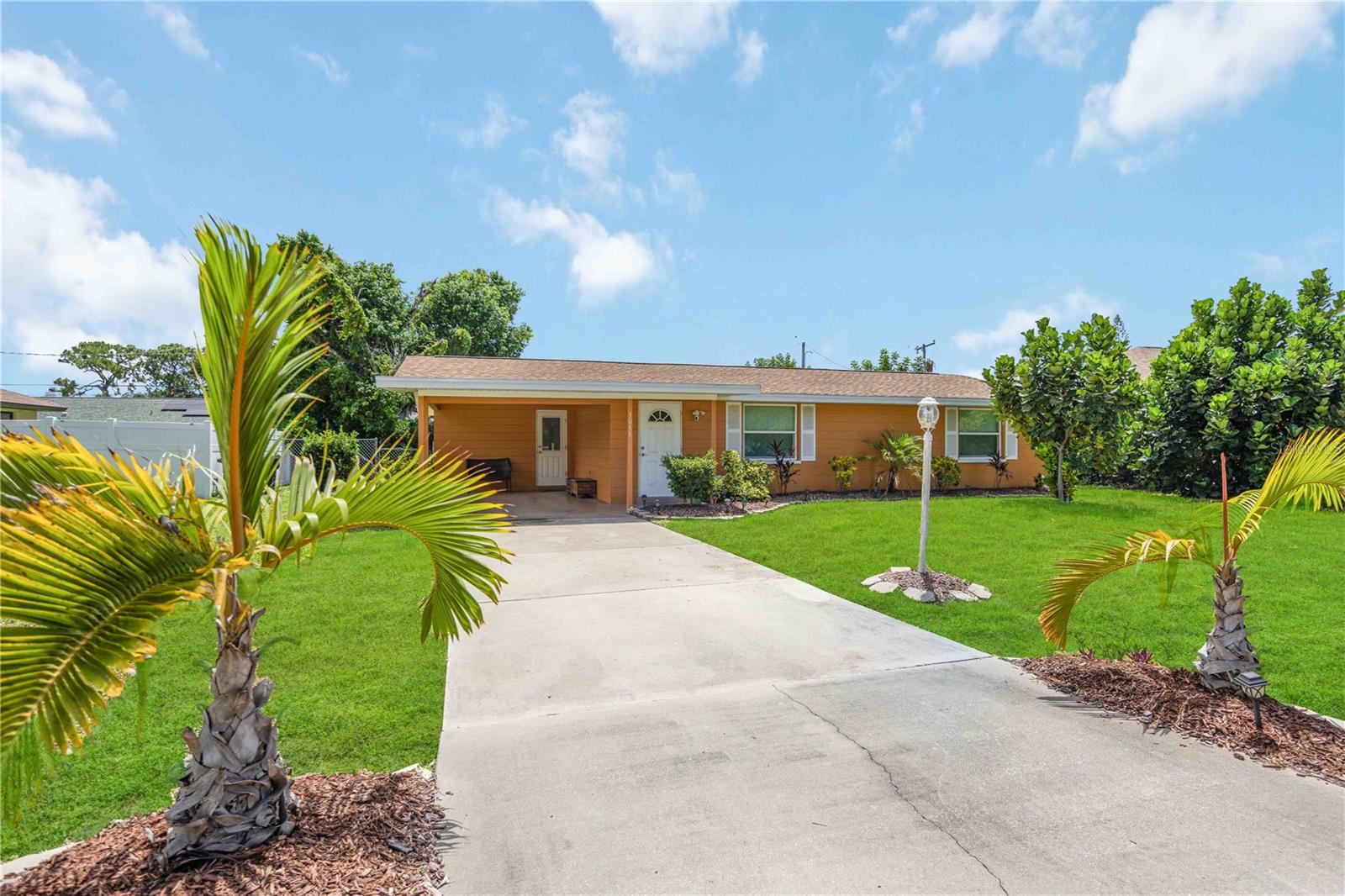 3035 Shamrock Dr, Venice, FL 34293