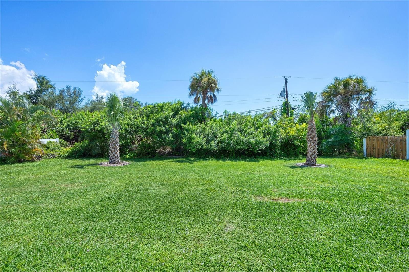 879 E 2 St, Englewood, FL 34223 photo