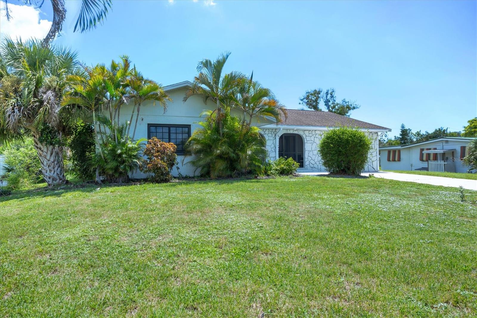 879 2 St, Englewood, FL 34223