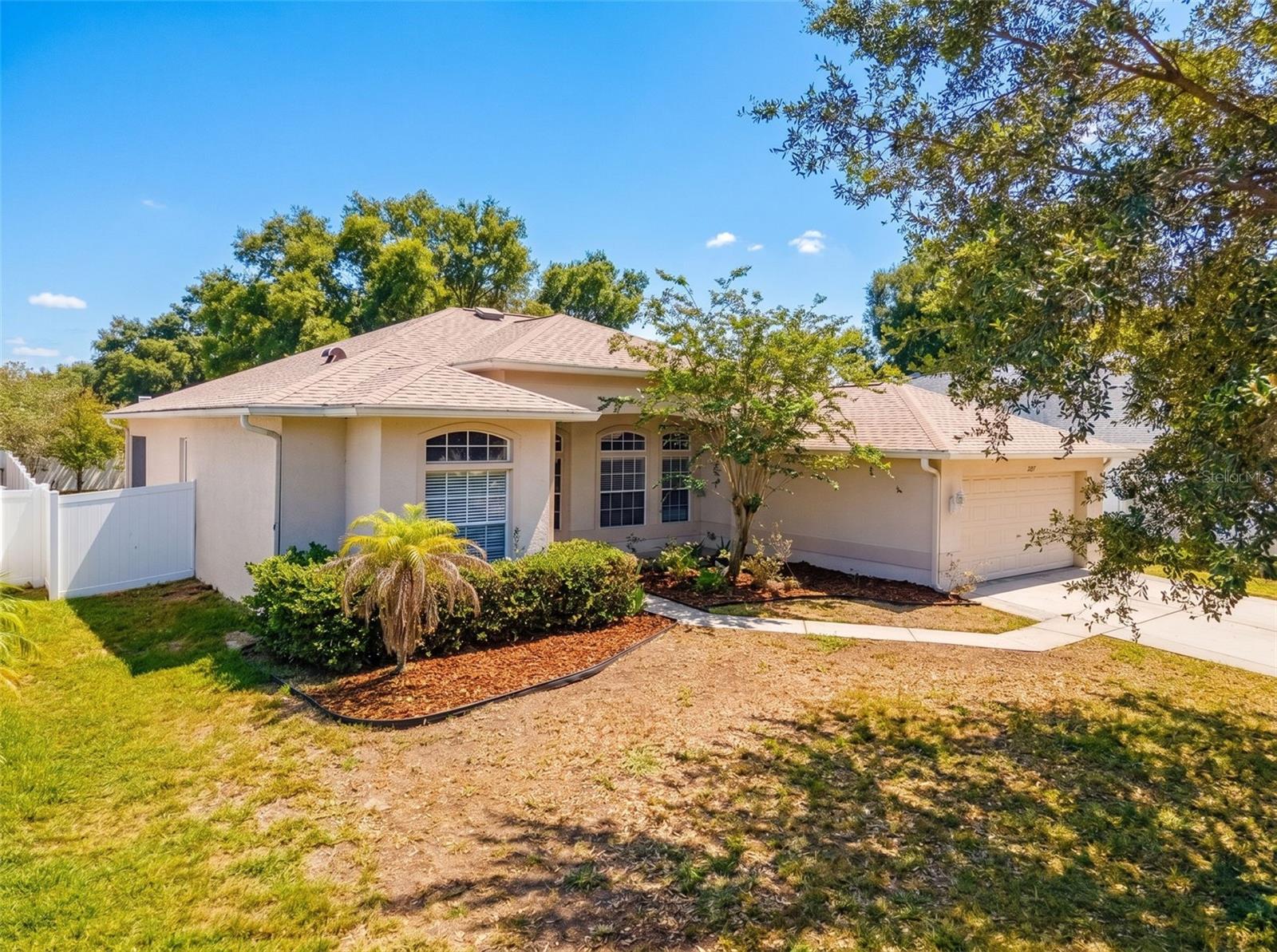 2021 Rutherford Dr, Dover, FL 33527 photo