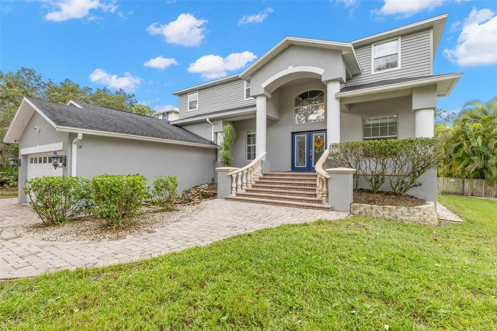 9240 San Martin Blvd, Saint Petersburg, FL 33702 photo