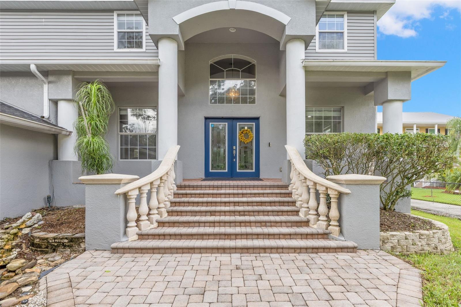 9240 San Martin Blvd, Saint Petersburg, FL 33702 photo