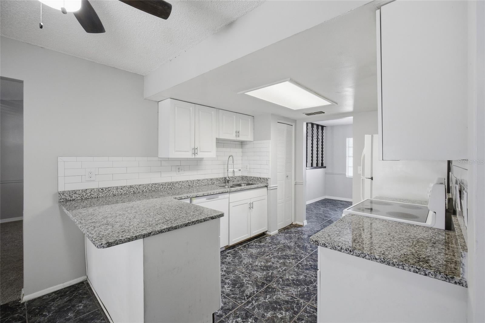 721 Greenleaf Ln, Lake Wales, FL 33853 photo