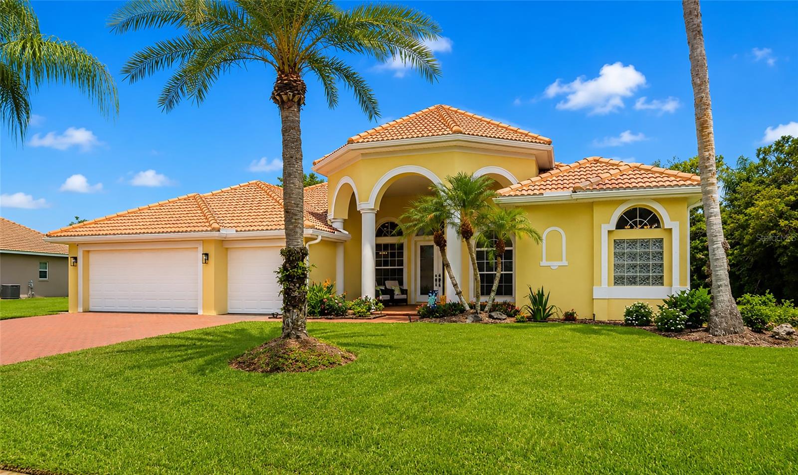 14711 2 Avenue Cir, Bradenton, FL 34212