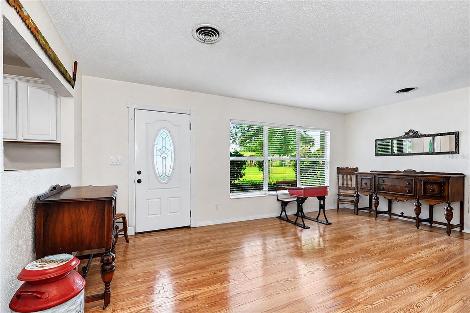 11399 80 Ave, Seminole, FL 33772 photo