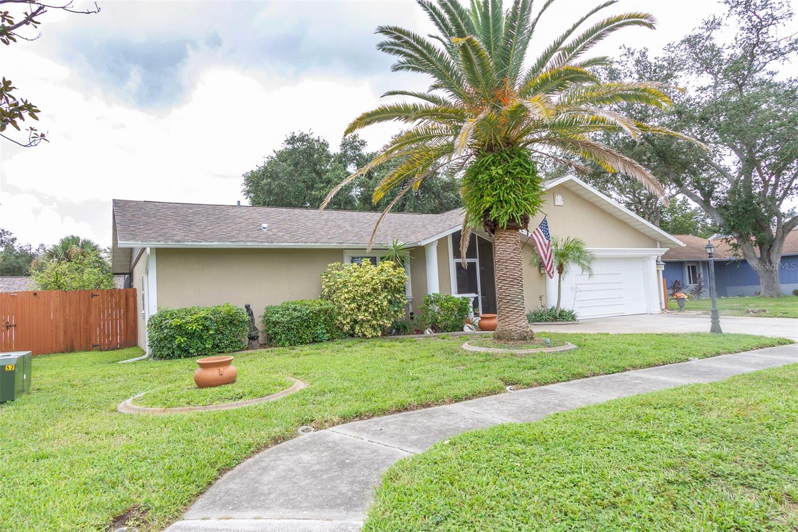 1418 Stonehenge Way, Palm Harbor, FL 34683 photo