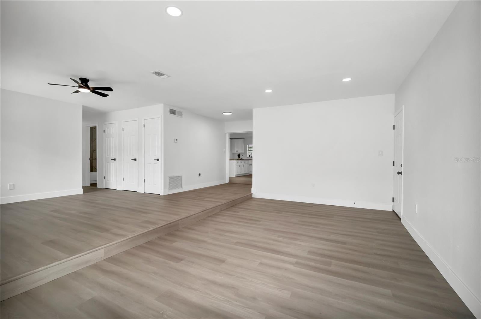 4665 Piedmont Ct, Orlando, FL 32811 photo