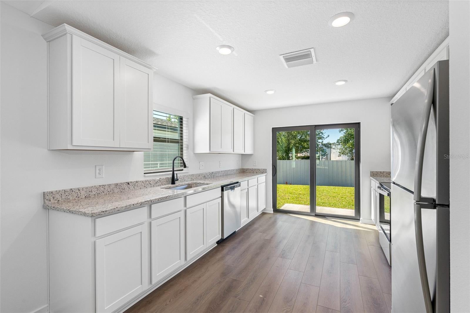 11308 Linnet Rd, Weeki Wachee, FL 34614 photo