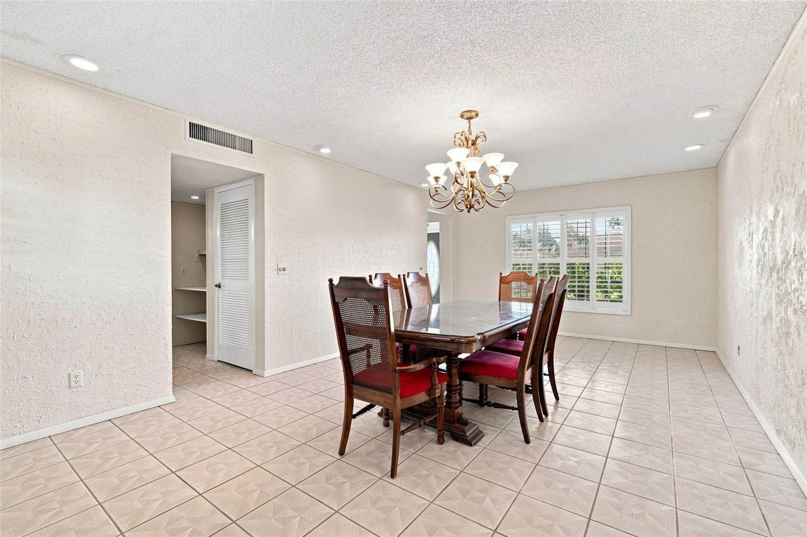 2705 Silver Lake Ave, Tampa, FL 33614 photo