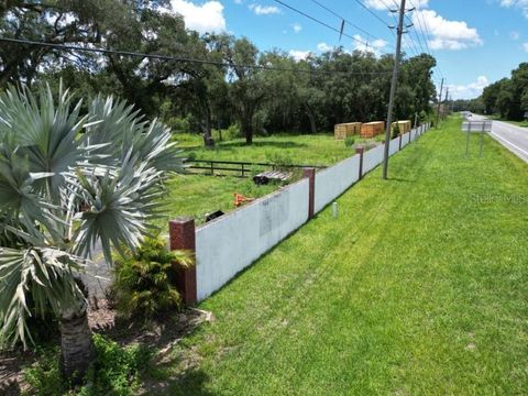 Single Family Residence in DADE CITY FL 21921 US HIGHWAY 98 4.jpg