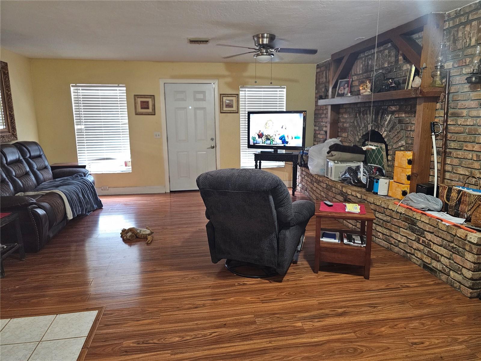 1114 27 St, Ruskin, FL 33570 photo