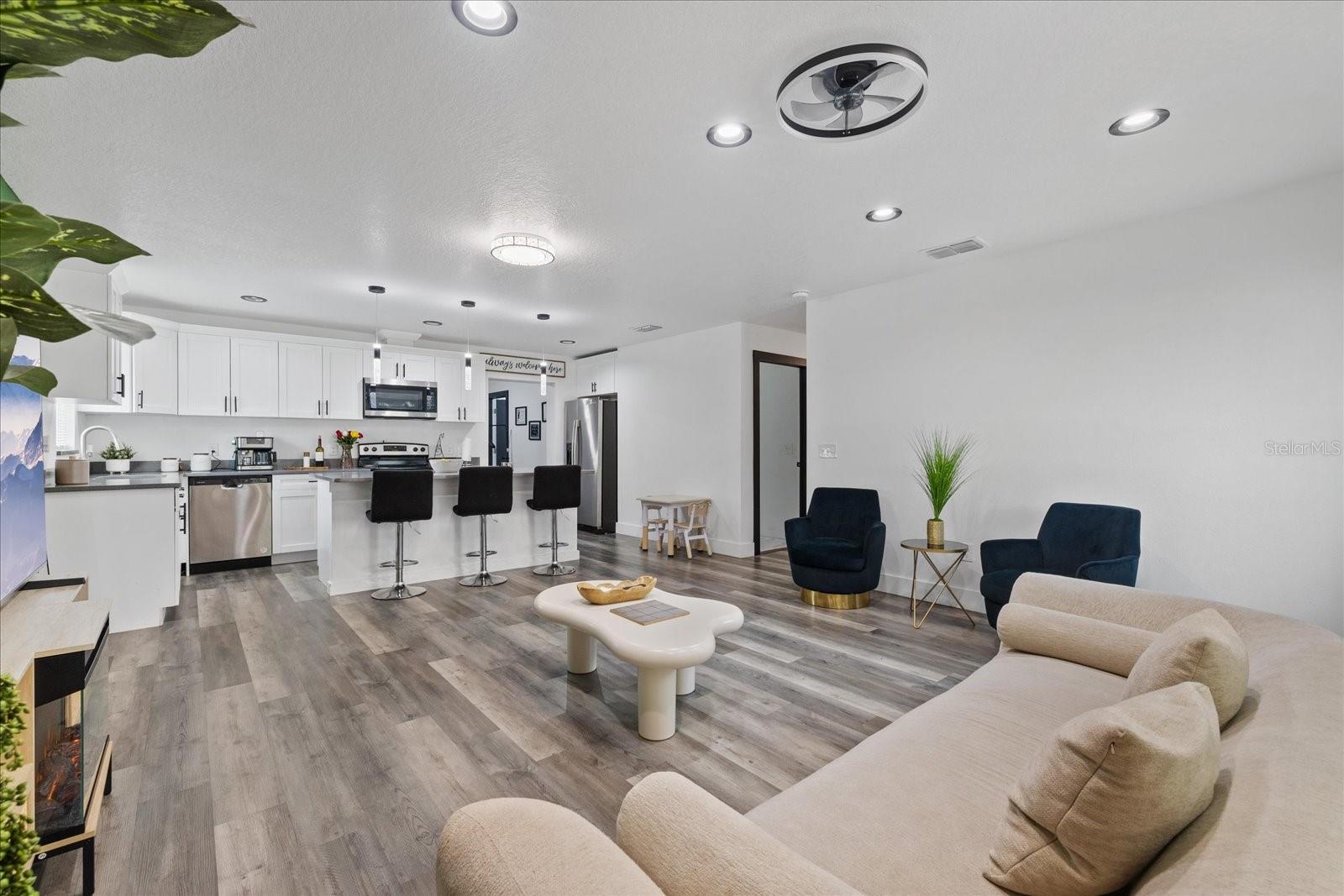 3209 E Hanna Ave, Tampa, FL 33610 photo