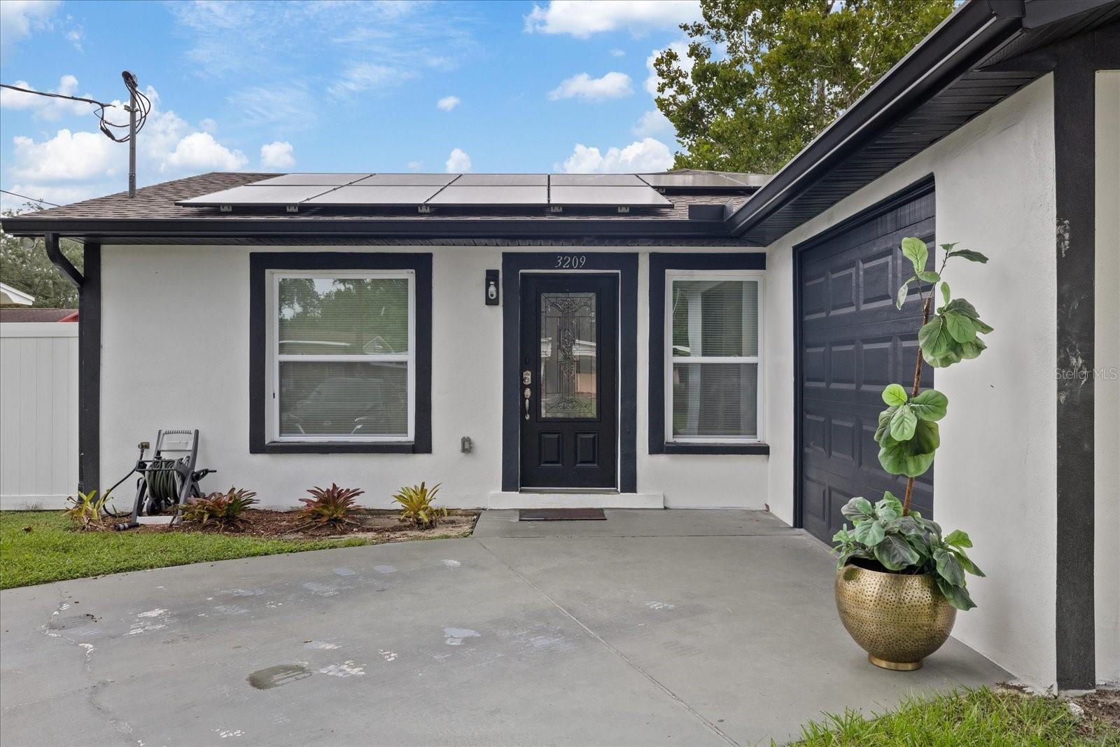 3209 E Hanna Ave, Tampa, FL 33610 photo
