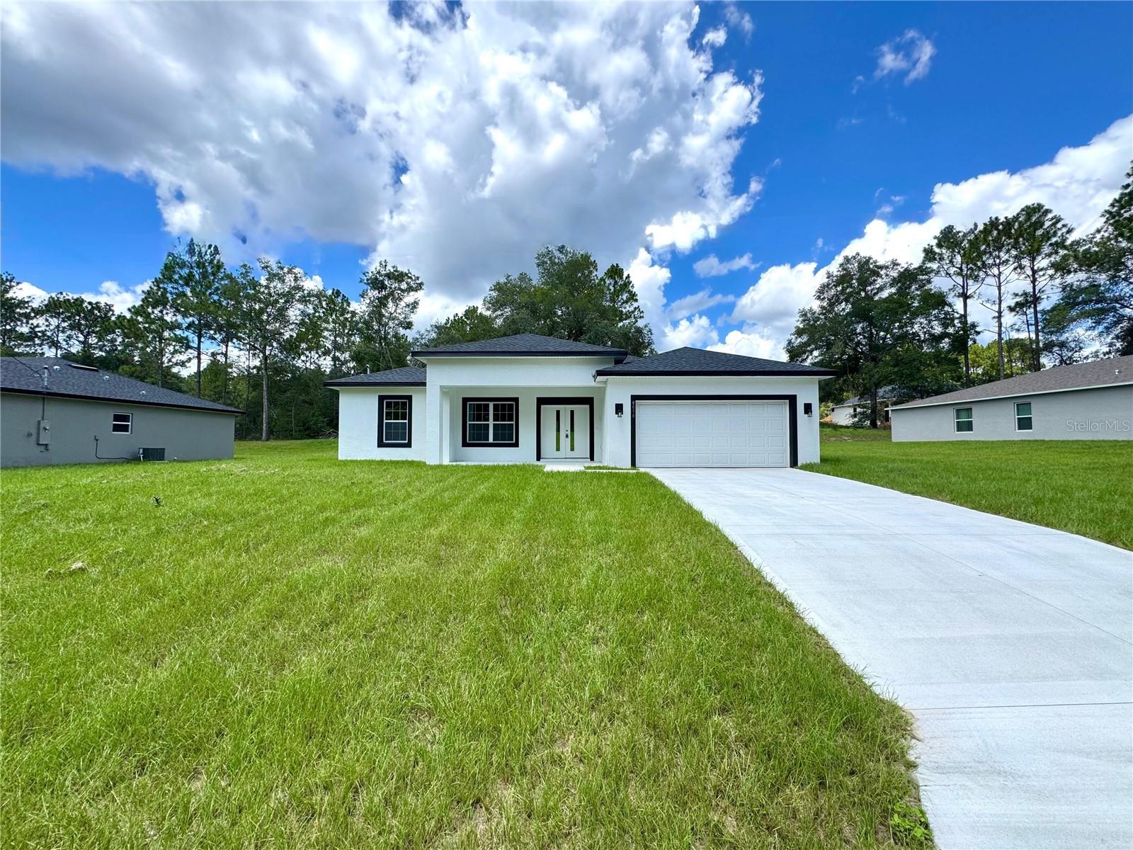 8050 N Oberon Terrace, Dunnellon, FL 34434 photo