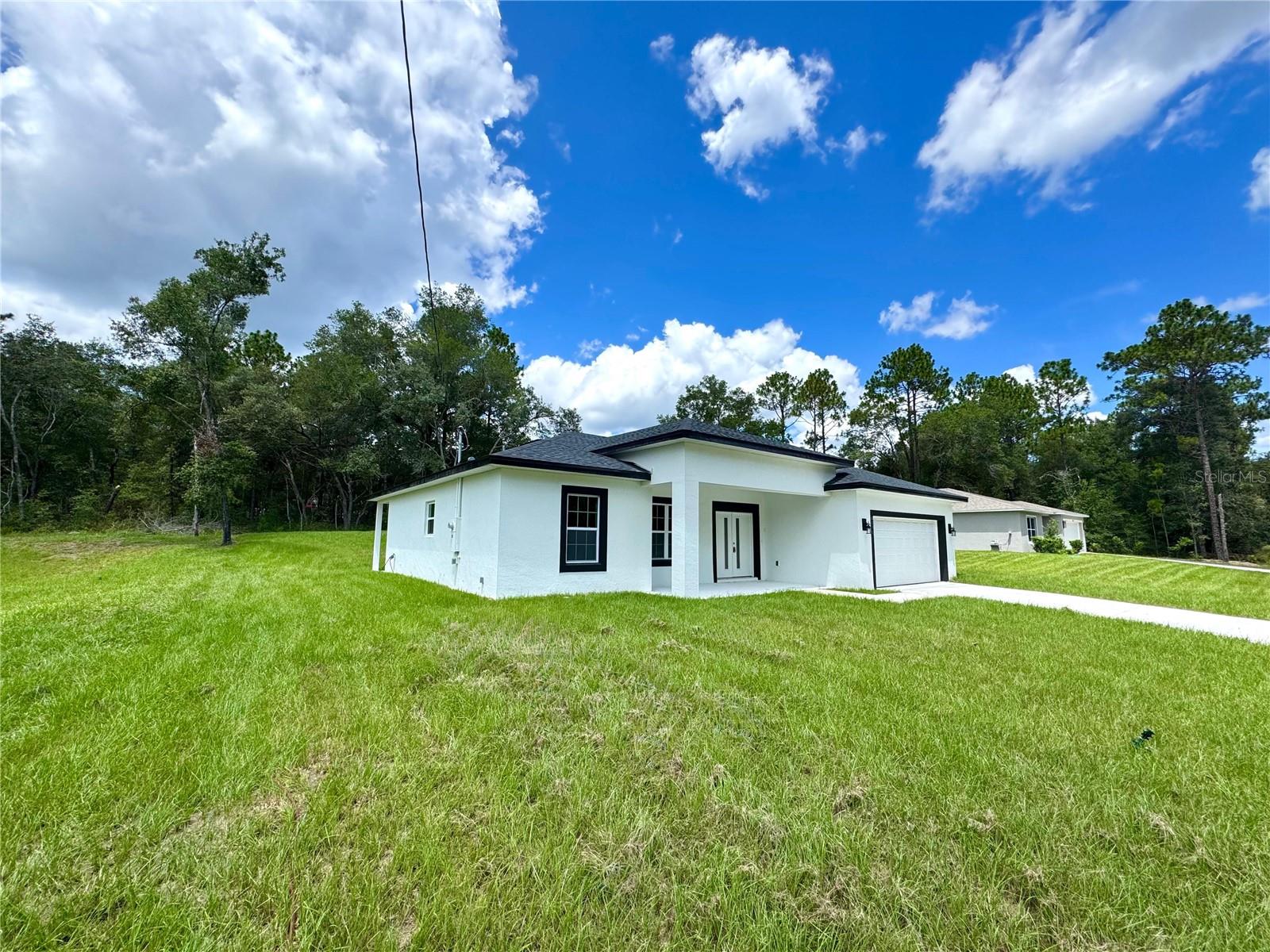 8050 N Oberon Terrace, Dunnellon, FL 34434 photo