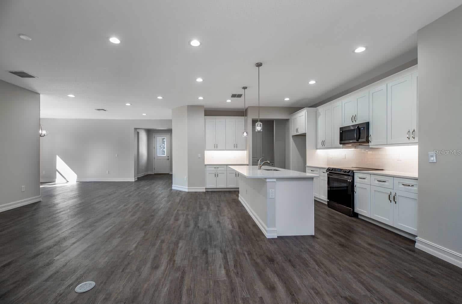 8340 NW 17 Cir, Ocala, FL 34475 photo