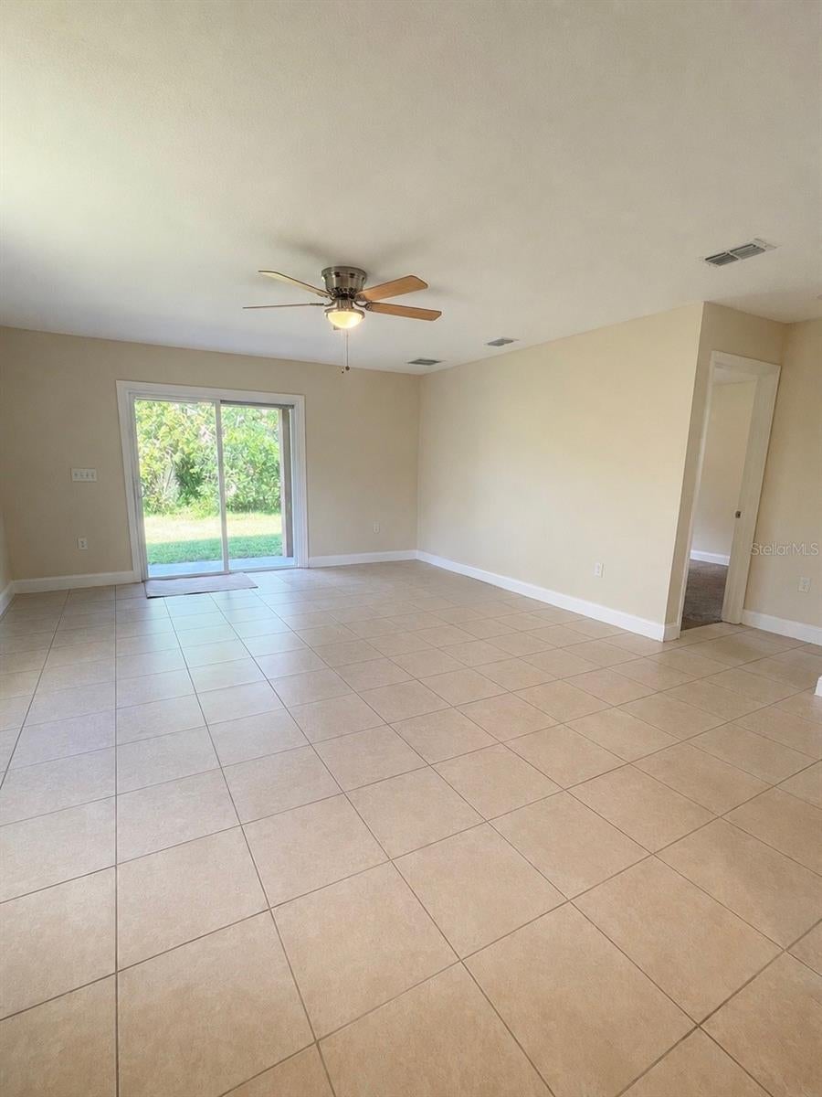 1002 Mayfair Pl, Kissimmee, FL 34758 photo