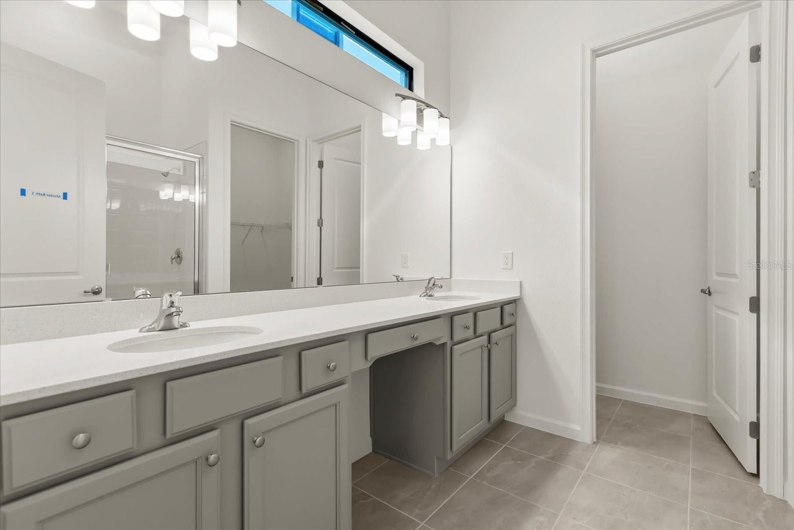 11073 Moray Bay Ave, Orlando, FL 32821 photo