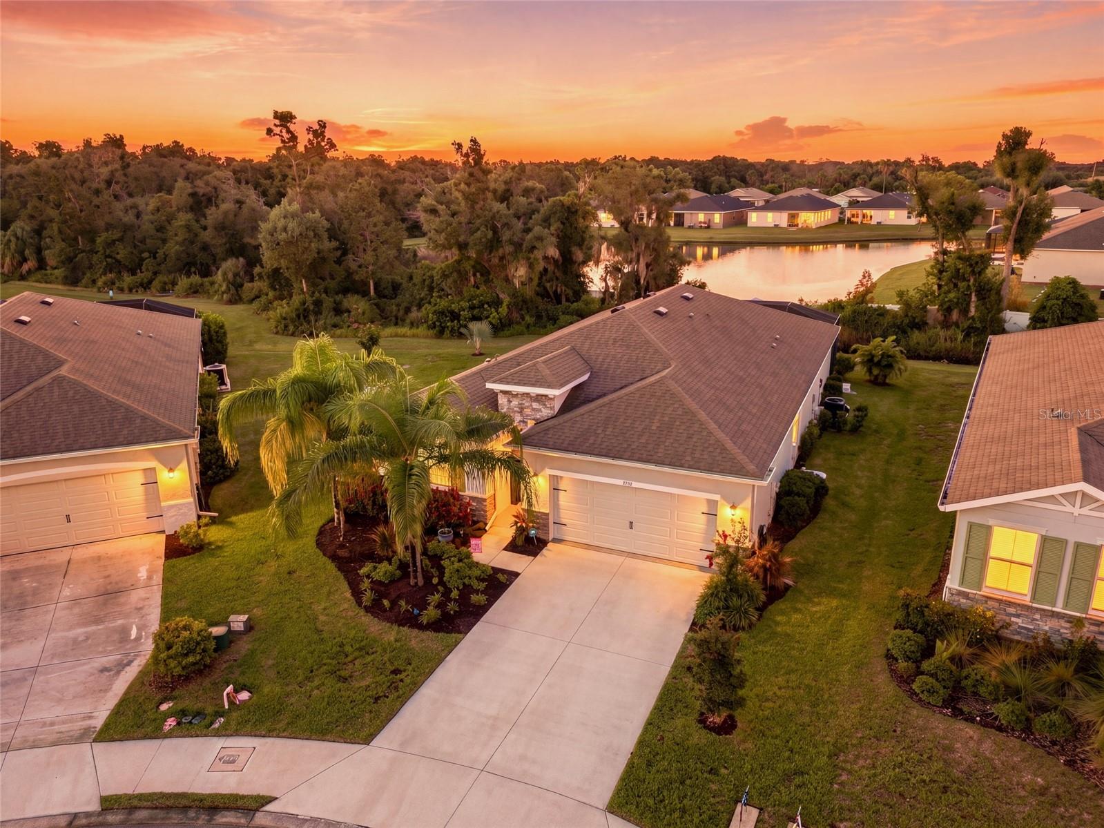 5711 Oak Bridge Ct, Bradenton, FL 34211 photo