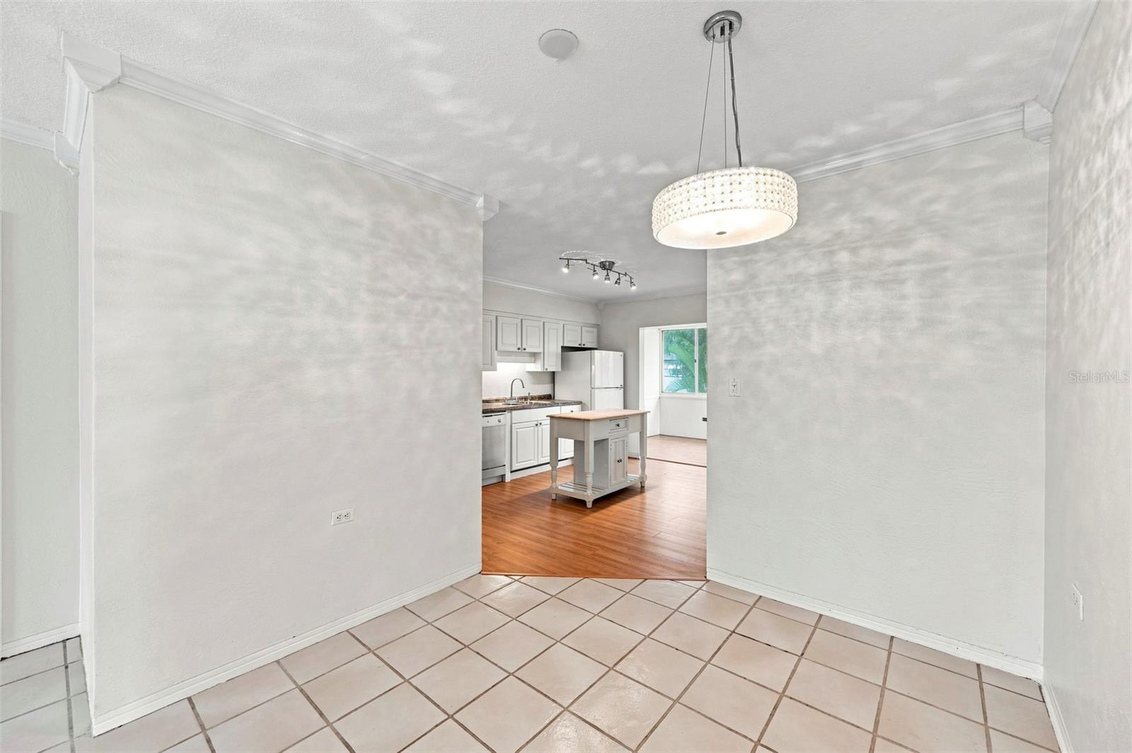 1342 Snell Isle Blvd #4, Saint Petersburg, FL 33704 photo