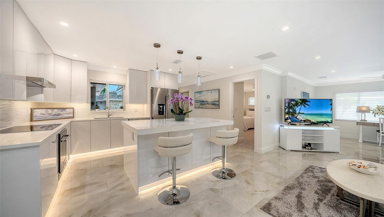 1900 Benjamin Franklin Dr #V 11, Sarasota, FL 34236 photo