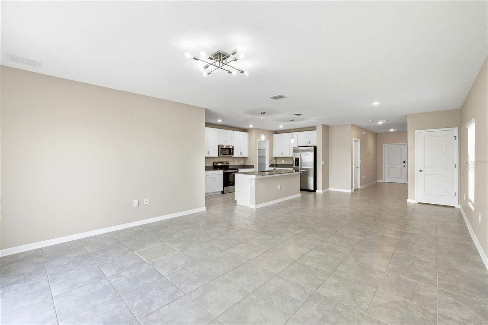 724 Daring Dr, Davenport, FL 33837 photo