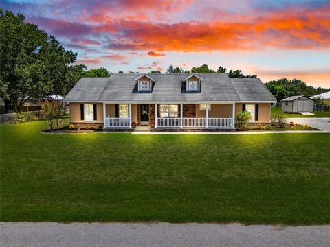 Single Family Residence in EAGLE LAKE FL 217 NORWALK CIRCLE.jpg