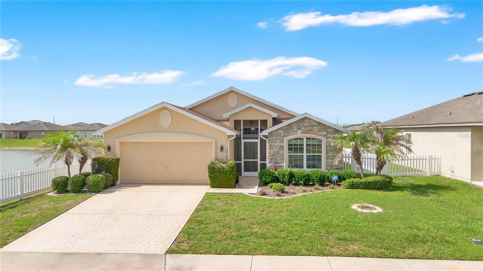 4919 Saint James Dr, Winter Haven, FL 33881