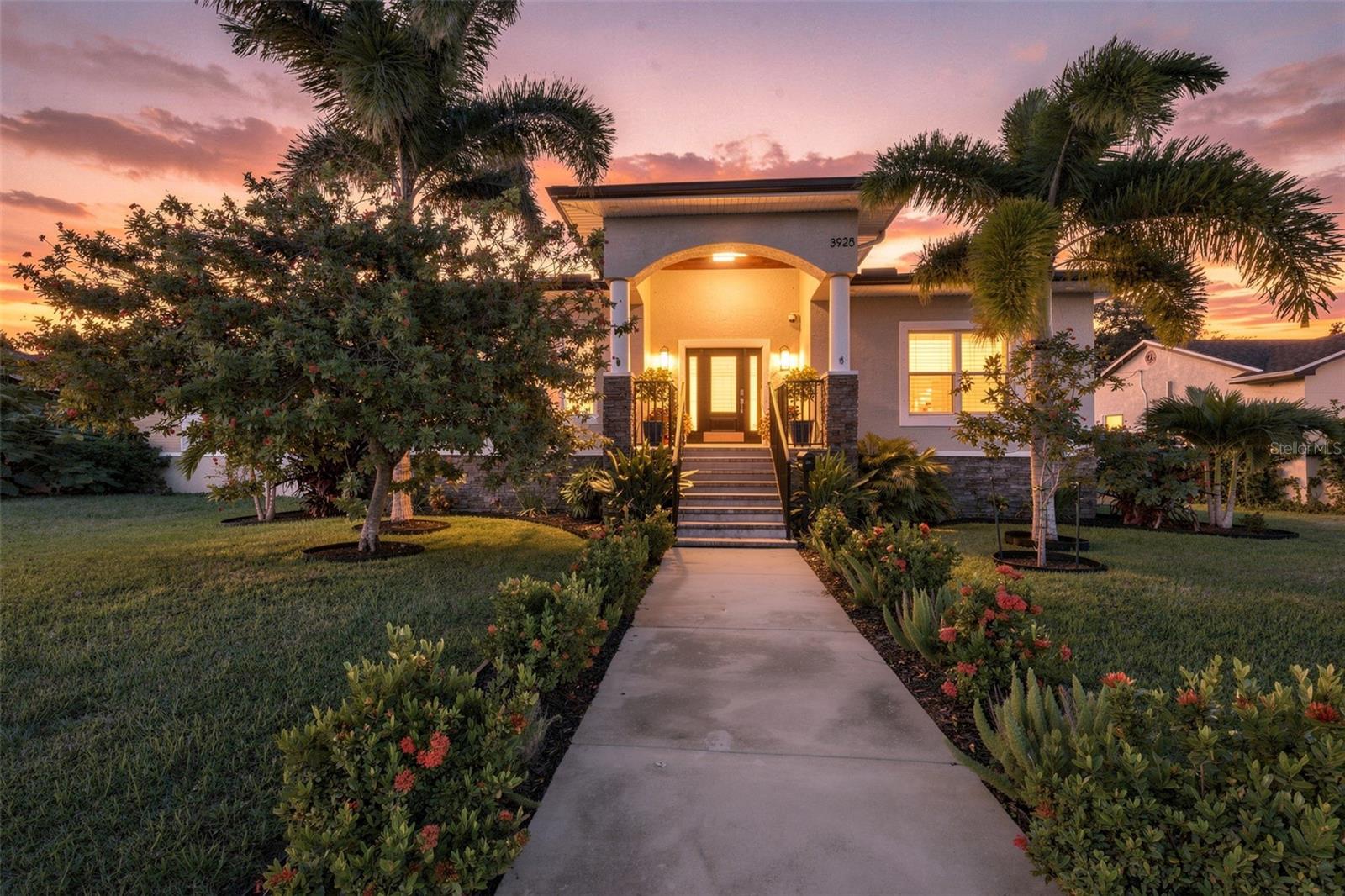 3925 1 St, Saint Petersburg, FL 33703