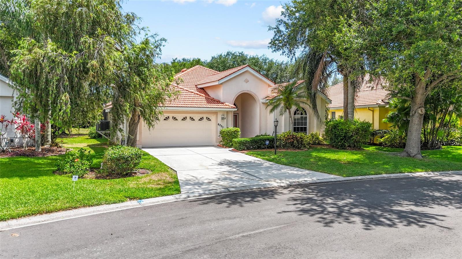 6223 Donnington Ct, Sarasota, FL 34238 photo