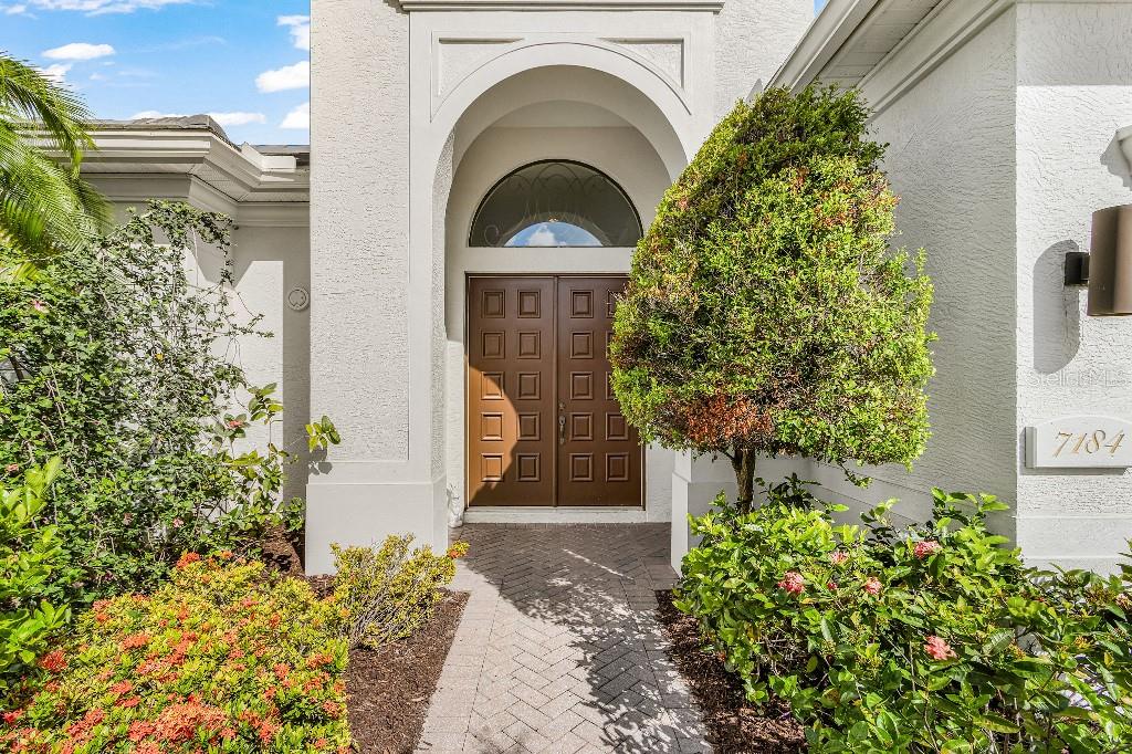 7184 Whitemarsh Cir, Bradenton, FL 34202 photo