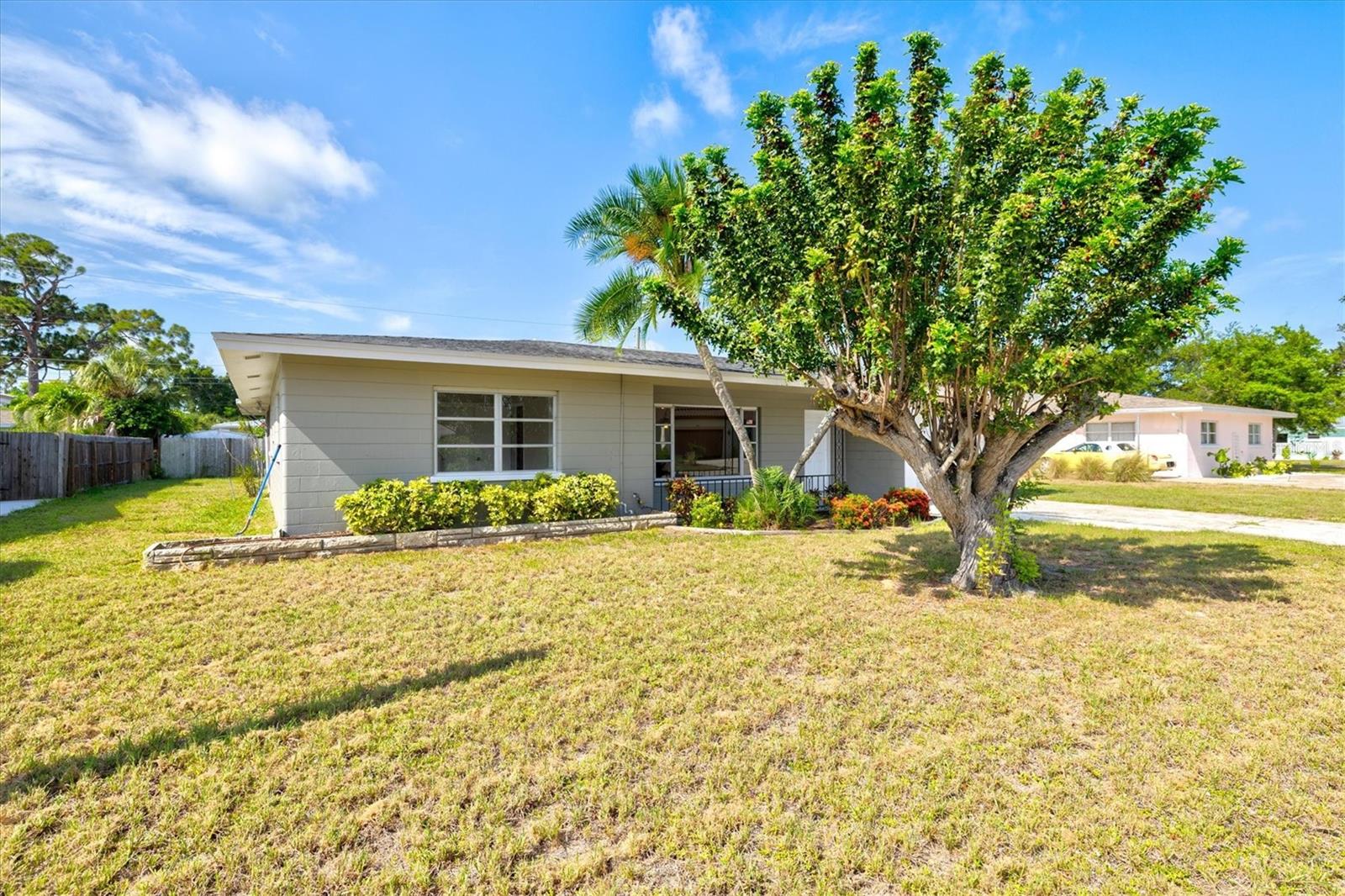 106 Aurora St, Venice, FL 34285 photo