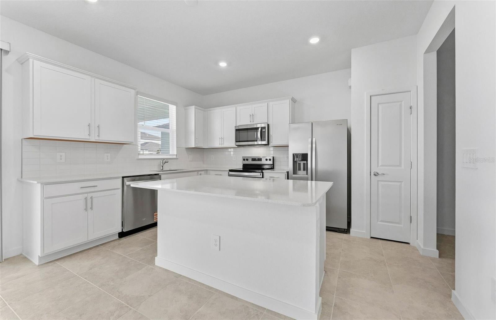 11133 Sycamore Glen Loop, Thonotosassa, FL 33592 photo
