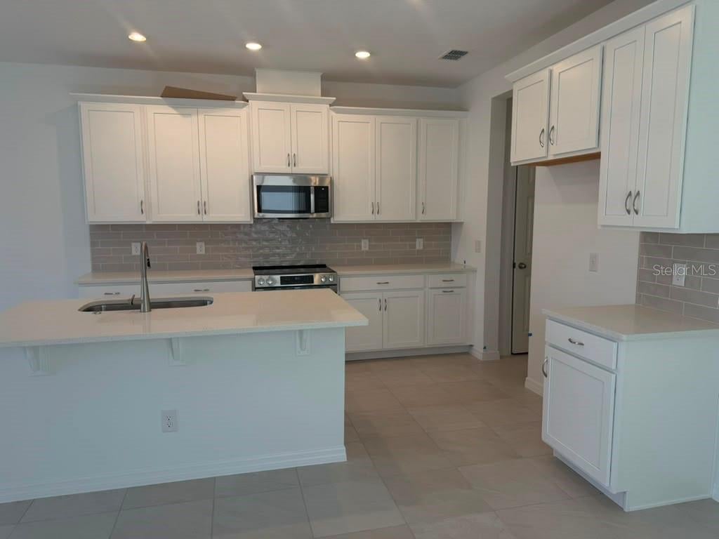 408 Oak Flat Aly, Groveland, FL 34736 photo
