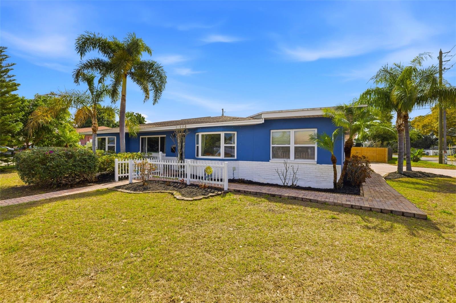 3998 22 Ave, Saint Petersburg, FL 33713 photo