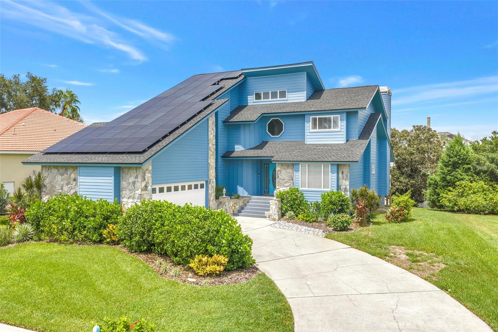 2111 Harbor Watch Dr, Tarpon Springs, FL 34689